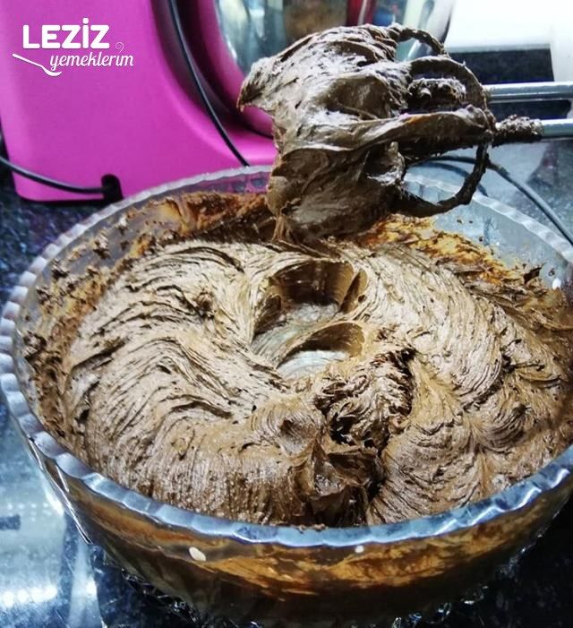 Efsane Karaorman Pastası