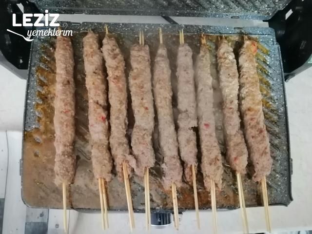 Evde Adana Kebap Yapımı