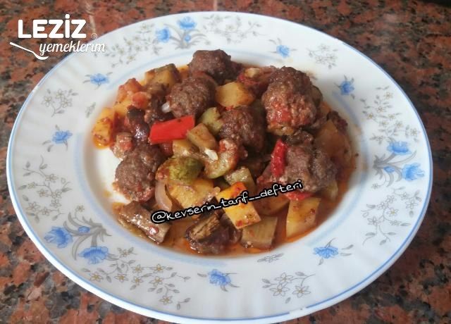 Fırında Nefis Sebzeli Köfte Yemeği