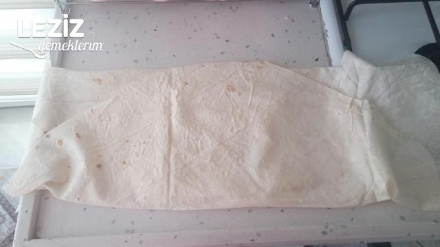 Tavada Pratik Börek Tarifi