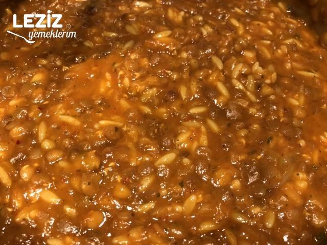 Arpa Şehriyeli Yeşil Mercimek Çorbası Tarifi