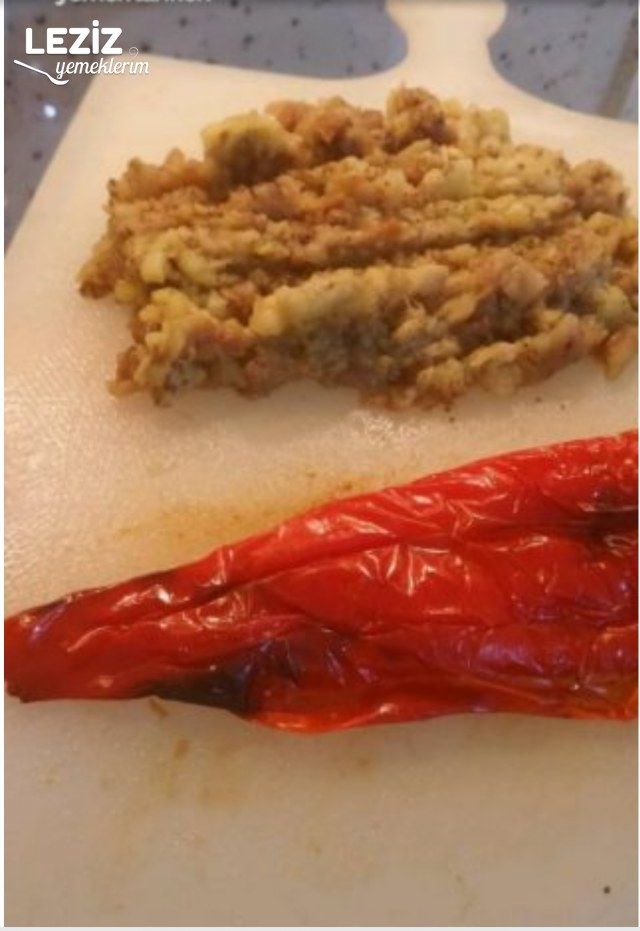 Patlıcan Kırmızı Biber Ve Havuç Salatası