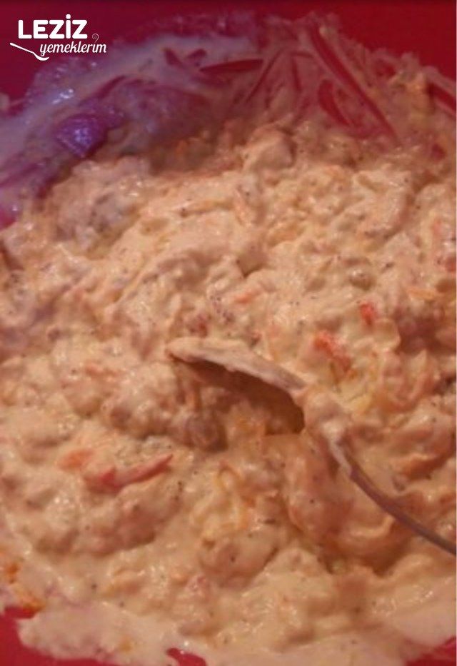 Patlıcan Kırmızı Biber Ve Havuç Salatası