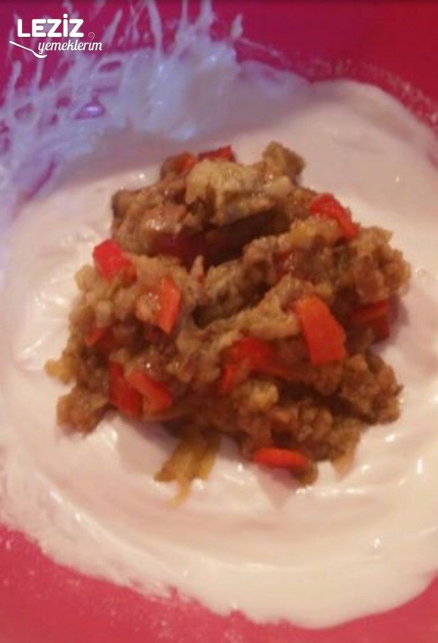 Patlıcan Kırmızı Biber Ve Havuç Salatası