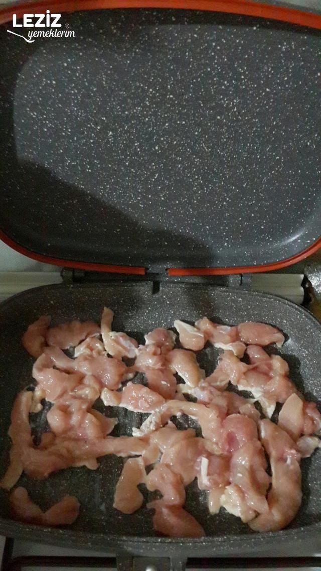 Nefis Mantarlı Tavuk Sote