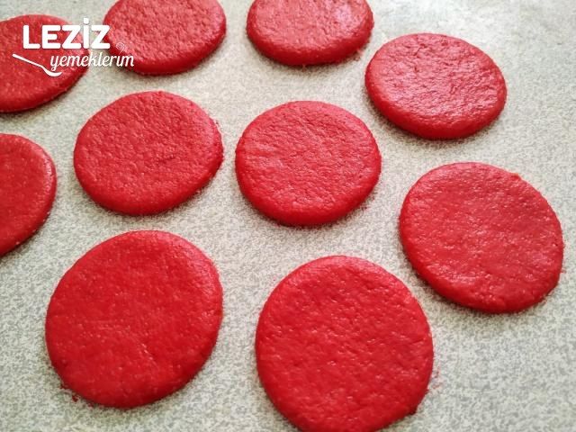 Kırmızı Gül Tatlısı Tarifi