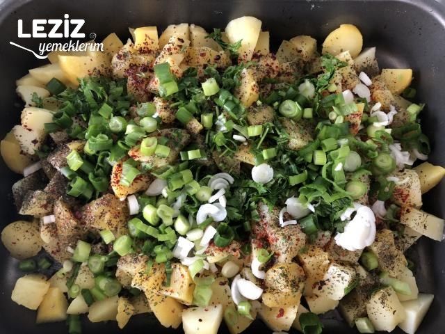 Çok Kolay Patates Salatası