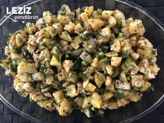 Çok Kolay Patates Salatası
