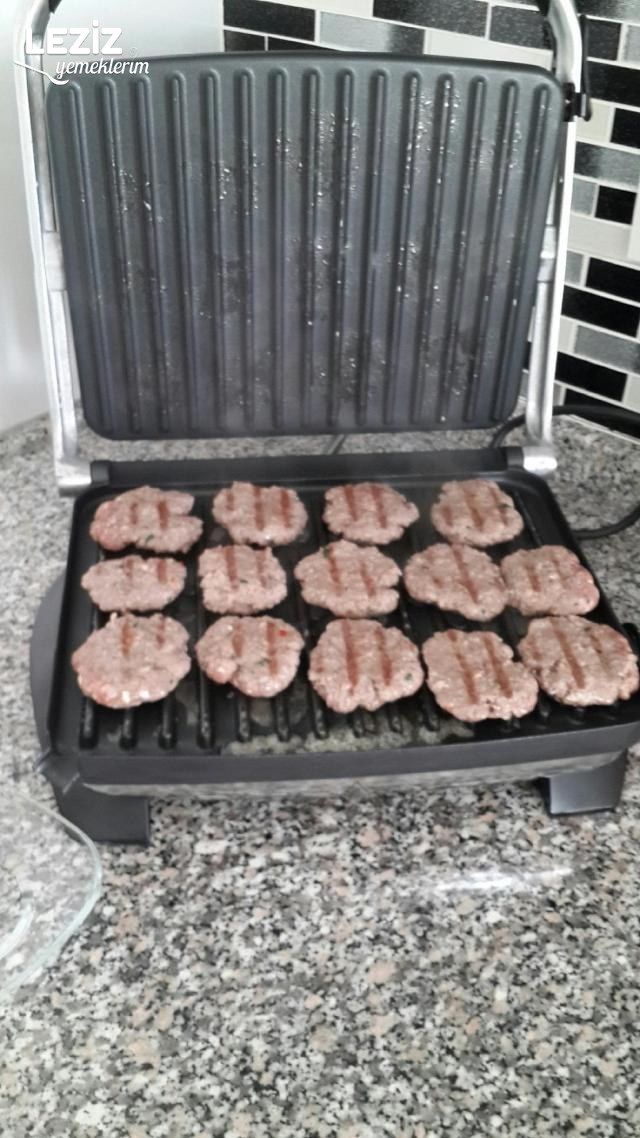 Kuru Köfte Yapımı