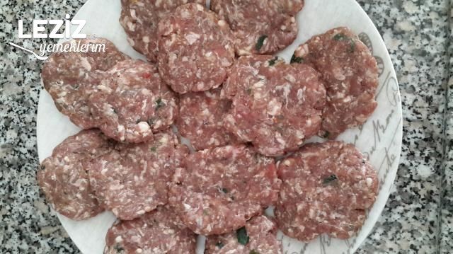 Kuru Köfte Yapımı