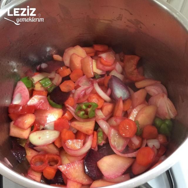 Pancarlı Sebze Çorbası