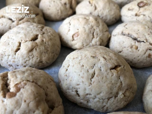 Vanilyalı Cevizli Kurabiye