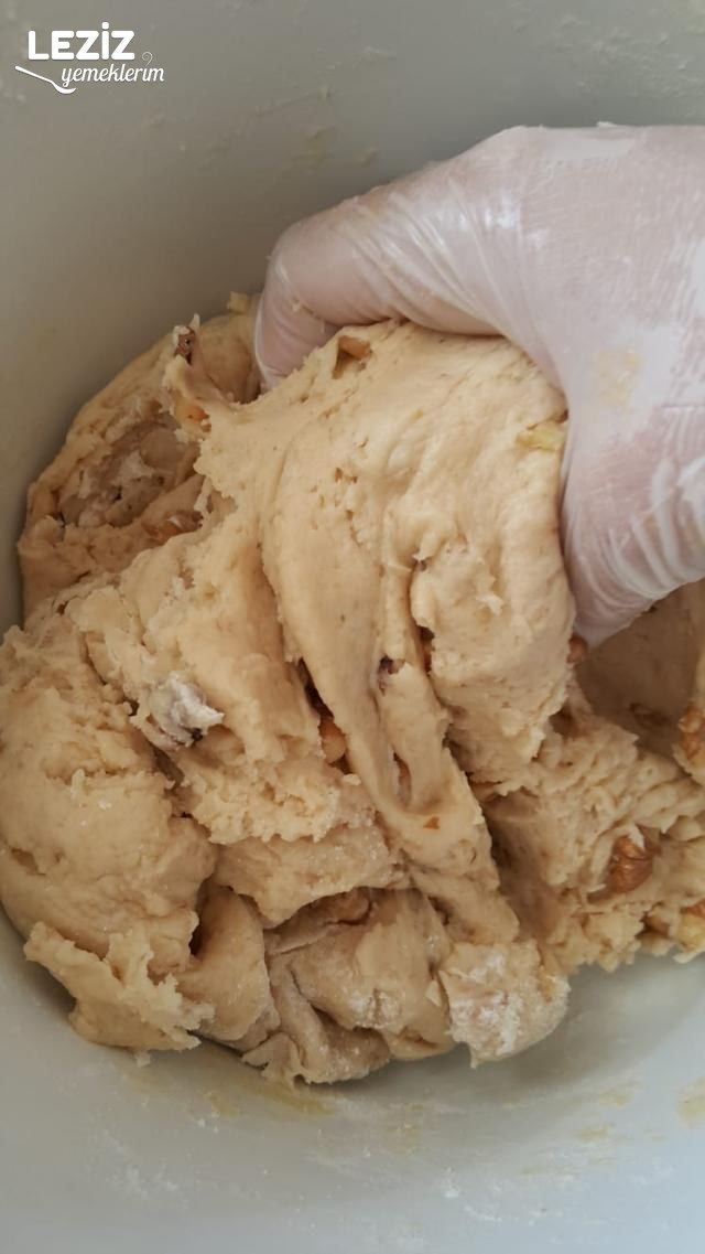 Vanilyalı Cevizli Kurabiye