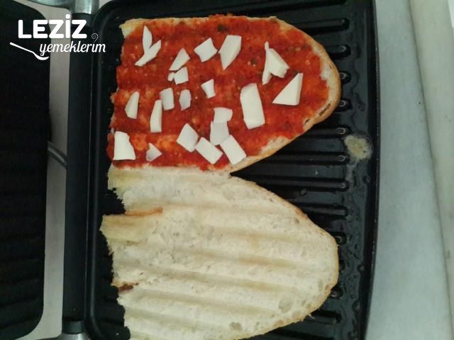Maydanozlu Tost
