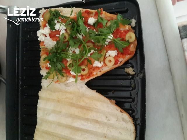 Maydanozlu Tost