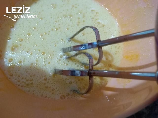 Kabarmaya Doymayan Kakaolu Kek Tarifi