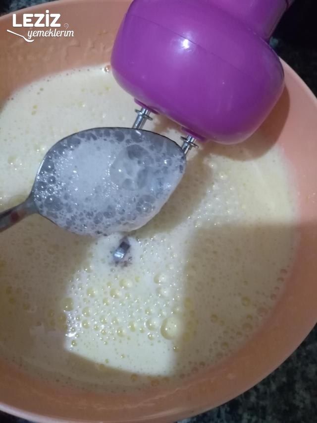 Kabarmaya Doymayan Kakaolu Kek Tarifi