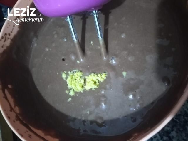 Kabarmaya Doymayan Kakaolu Kek Tarifi