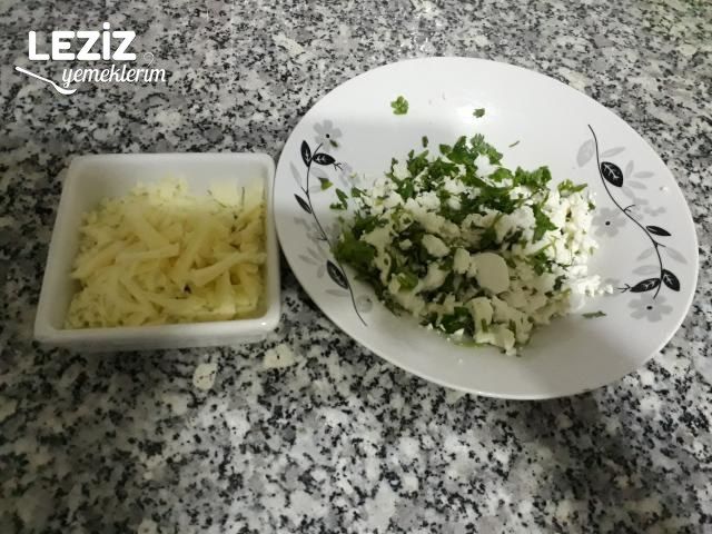 Sandal Börek Tarifi