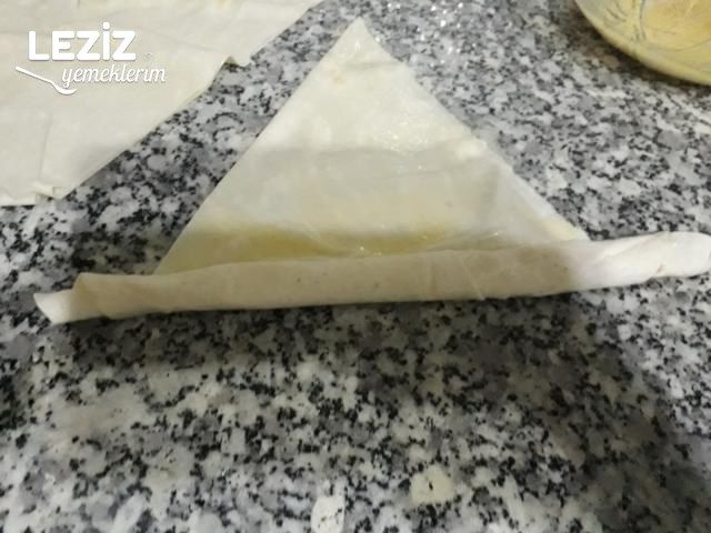 Sandal Börek Tarifi