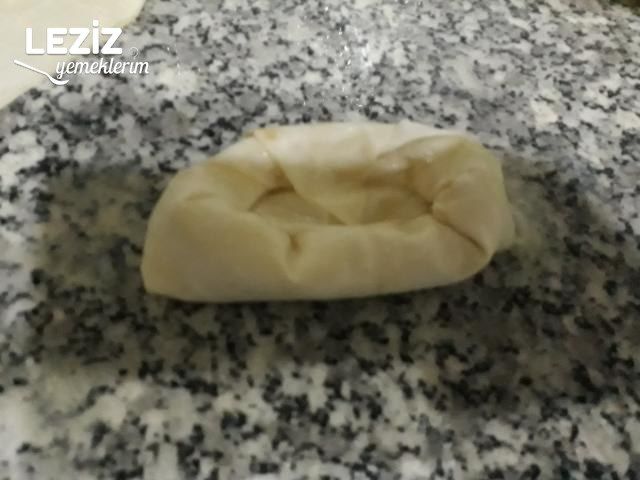 Sandal Börek Tarifi