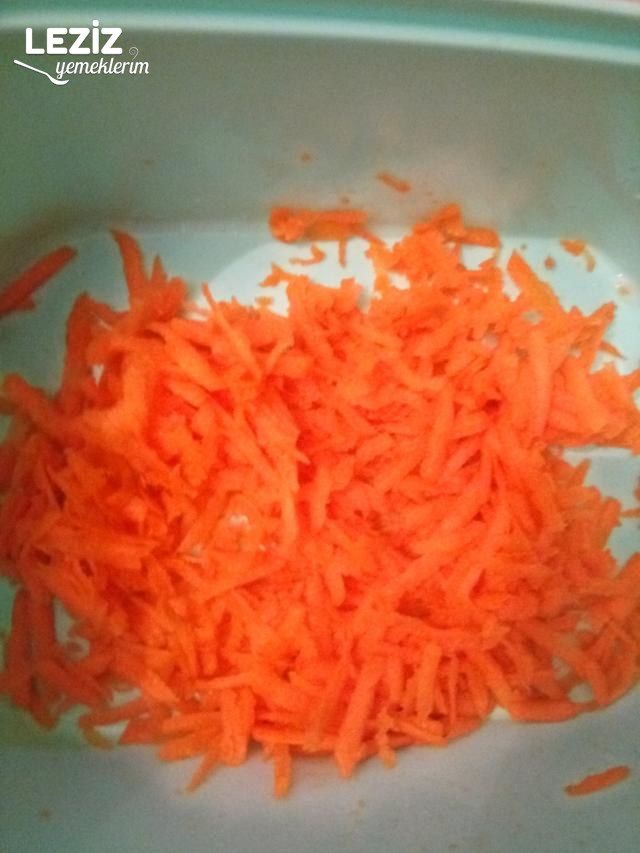 Mor Lahana Ve Havuç Salatası