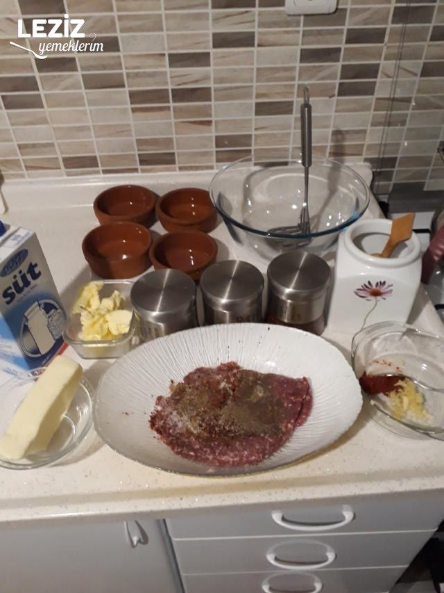 Kıymalı Çanakta Patates Püresi