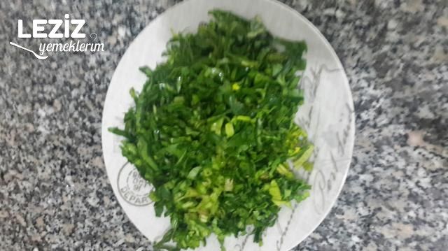 Ispanak Çorbası (Salçalı)