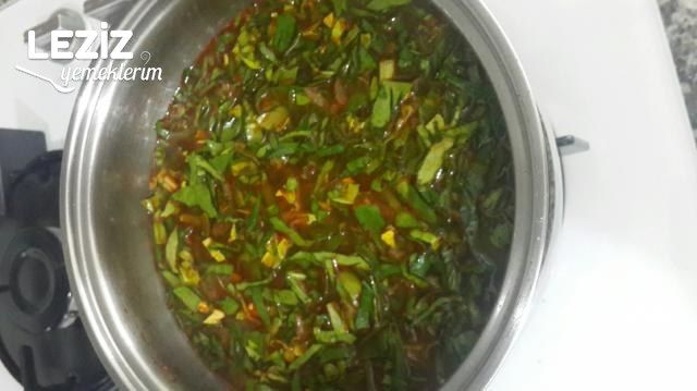 Ispanak Çorbası (Salçalı)