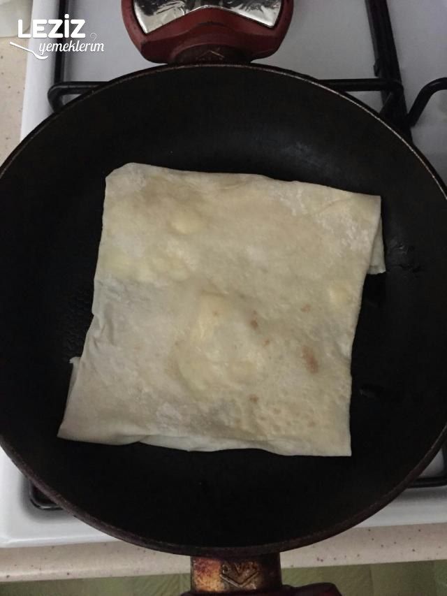 Peynirli Gözleme Nasıl Yapılır