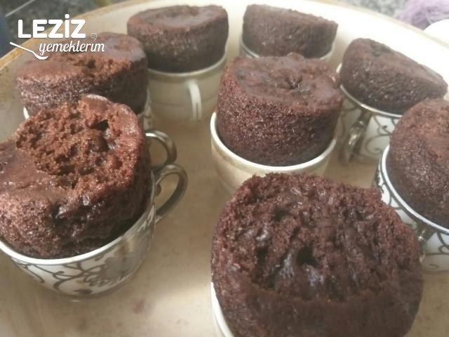 Tencerede Süpriz Fincan Kek