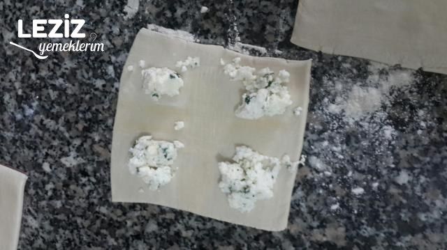 Simit Tadında Milföy Börek