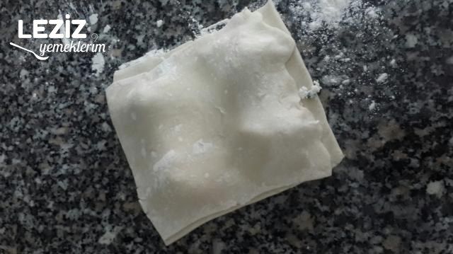 Simit Tadında Milföy Börek