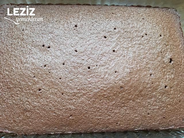 Büyük Borcamda Tam Kıvamında Islak Kek