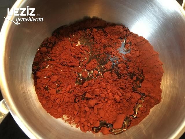 Büyük Borcamda Tam Kıvamında Islak Kek