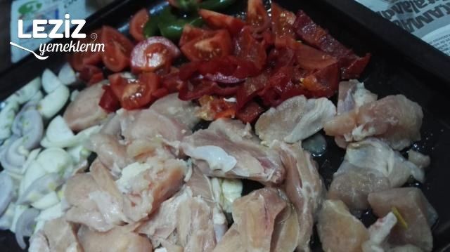 Fırında Tavuk Nasıl Yapılır?