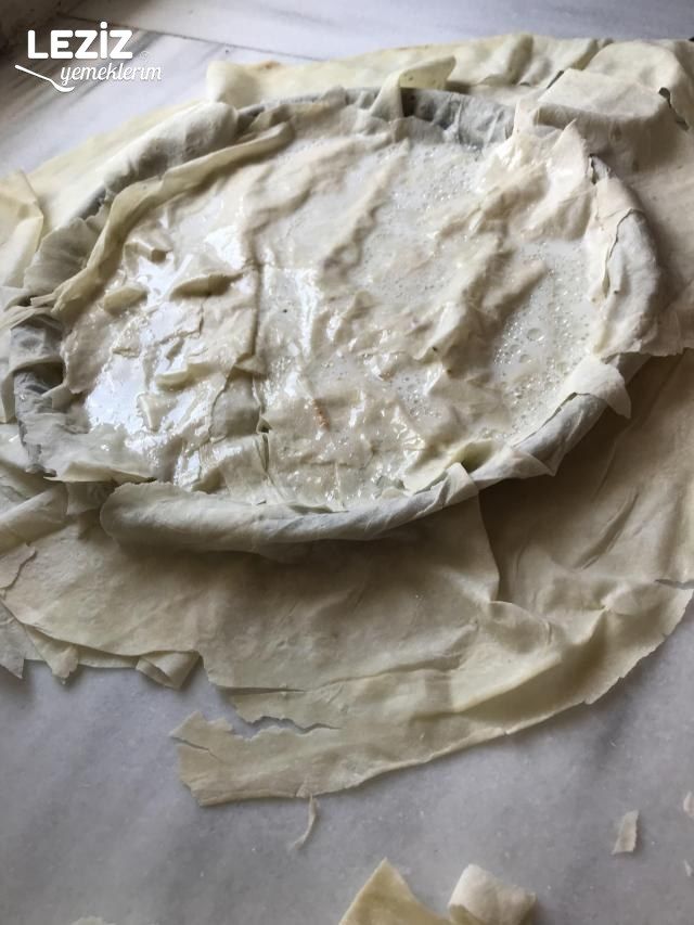 Kolay Kıymalı Tava Böreği