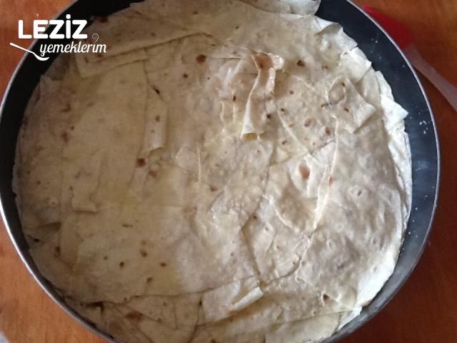 Kolay Peynirli Börek Tarifi