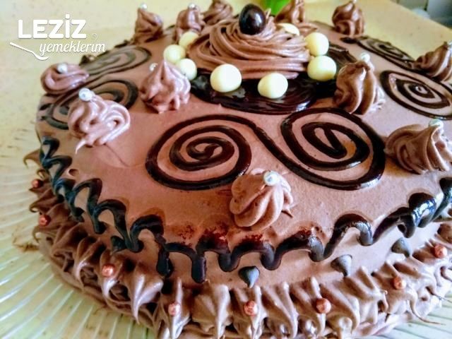 Çikolatalı Yaş Pasta (Aşamalı Anlatım)