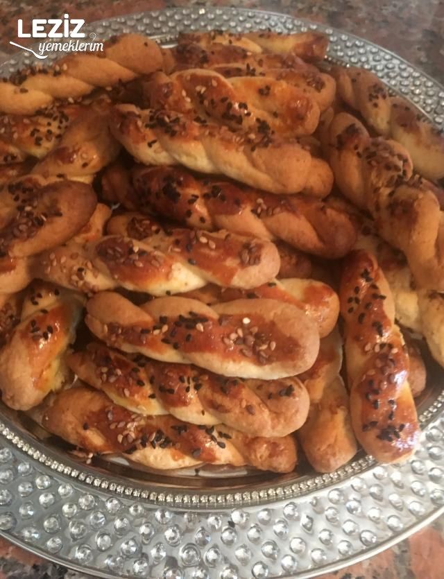 Tuzlu Kıyır Kıyır Kurabiye Tarifi