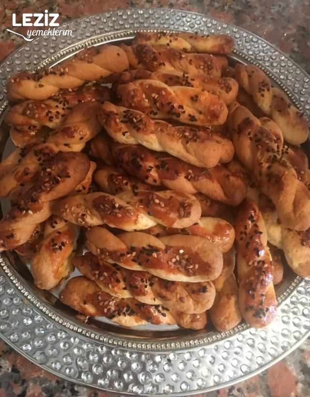 Tuzlu Kıyır Kıyır Kurabiye Tarifi