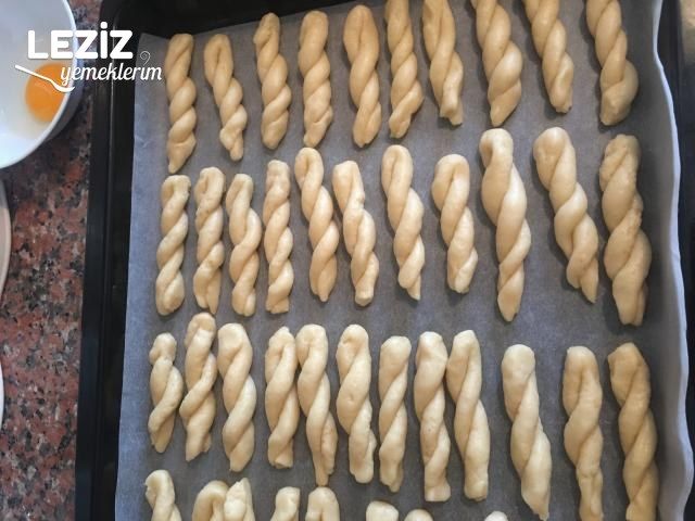 Tuzlu Kıyır Kıyır Kurabiye Tarifi