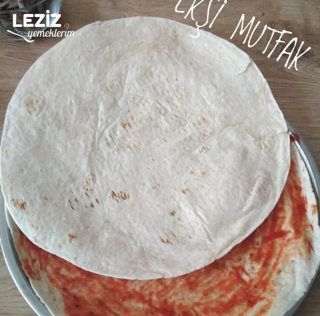 Pratik Lavaş Pizza