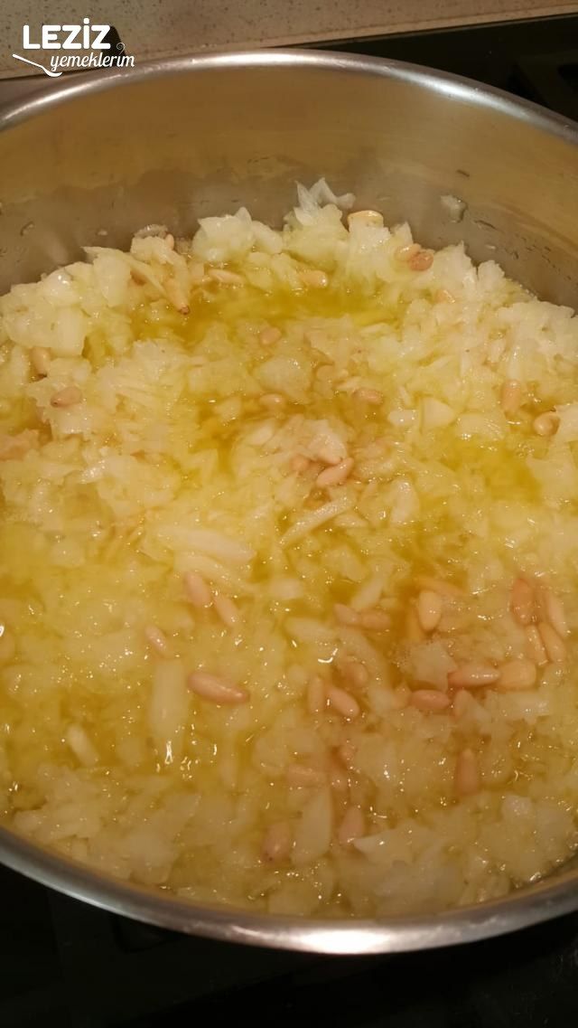 Nefis Zeytinyağlı Biber Dolması Tarifi