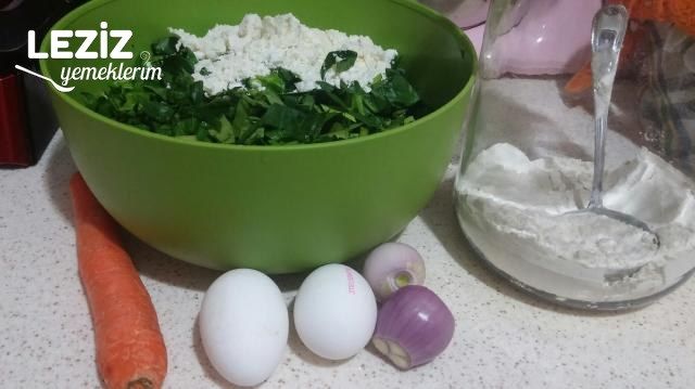 Yufkasız Fırınsız Sebzeli Börek Tarifi