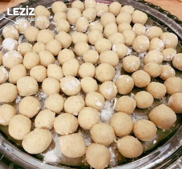 Bol Sarımsaklı Yoğurtlu Köfte (Muhteşem Lezzet)