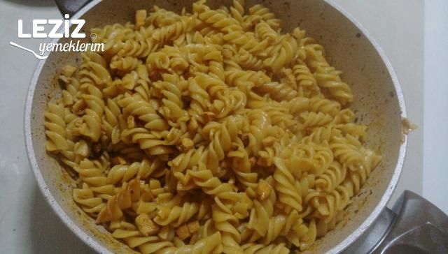 Tavuklu Makarna Nasıl Yapılır?