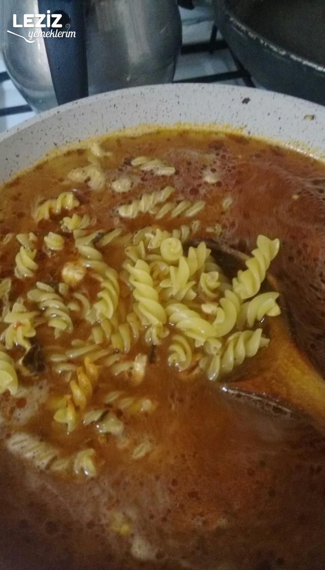 Tavuklu Makarna Nasıl Yapılır?