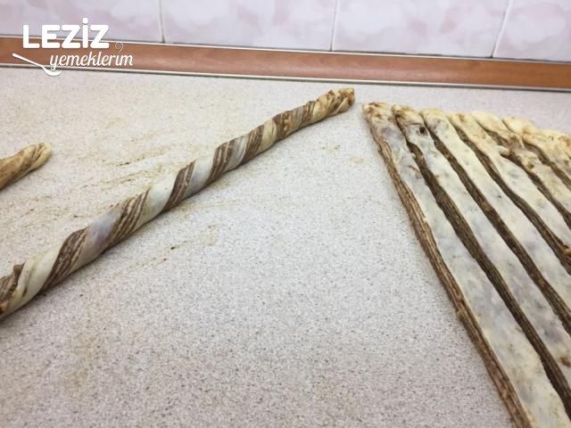 Haşhaşlı Bükme Çörek