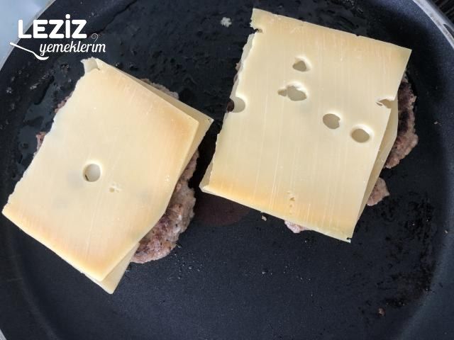 Ev Yapımı Hamburger Tarifi